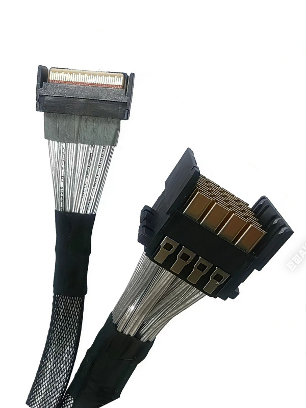 IMPEL 4X8 TO MCIO 8X STR CABLE 