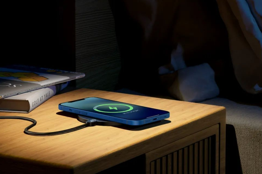What are the advantages and disadvantages of wireless charger?
